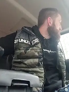 otterlover123 online show from 12/29/24, 08:26