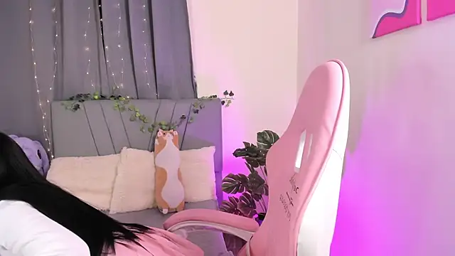 emy bonita1 online show from 03/06/25, 12:10