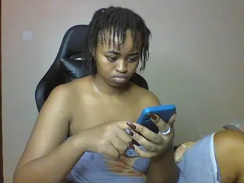 Candii wet  online show from 02/08/26, 04:32