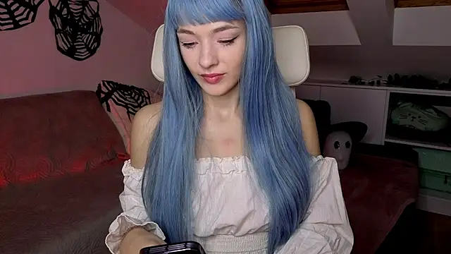 MiaRouge online show from 10/31/25, 02:45