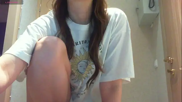 Snapshot of khu_yam chatting on 04/19/26, 10:12 khu yam online show from 04/19/26, 10:12