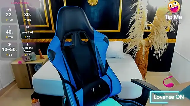 venuz lee online show from 02/25/25, 01:06