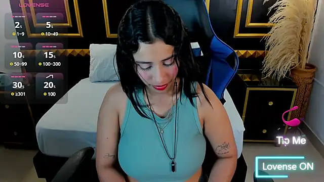 venuz lee online show from 03/01/25, 01:07