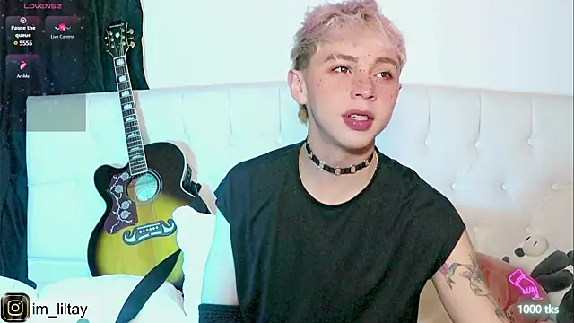 Snapshot of lil_tay_ chatting on 02/28/25, 03:15 lil tay online show from 02/28/25, 03:15