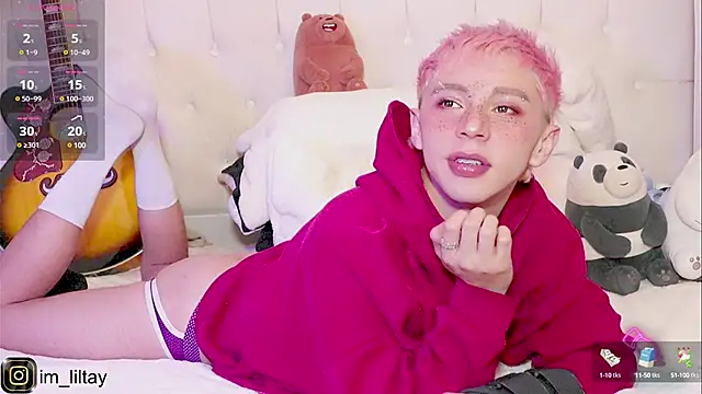 Snapshot of lil_tay_ chatting on 03/10/25, 05:11 lil tay online show from 03/10/25, 05:11