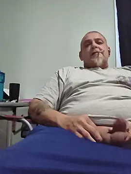 Snapshot of bigbillf1 chatting on 07/14/26, 04:13 bigbillf1 online show from 07/14/26, 04:13