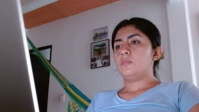 Snapshot of danna_peterson1 chatting on 02/12/25, 08:40 danna peterson1 online show from 02/12/25, 08:40