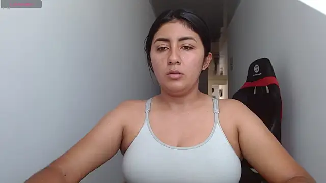 Snapshot of danna_peterson1 chatting on 09/29/25, 07:40 danna peterson1 online show from 09/29/25, 07:40