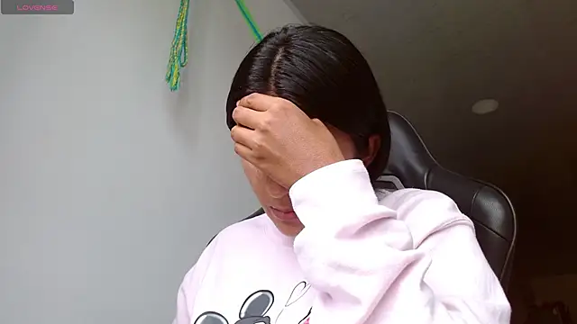 danna peterson1 online show from 10/29/25, 05:25