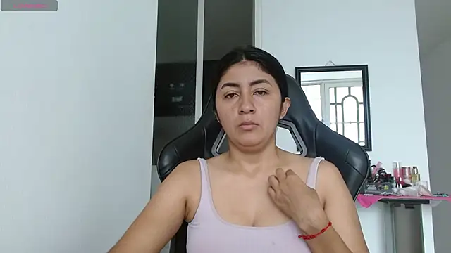 danna peterson1 online show from 11/17/25, 03:07