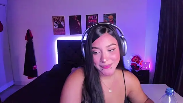 Mariana Hasper  online show from 09/13/25, 01:49