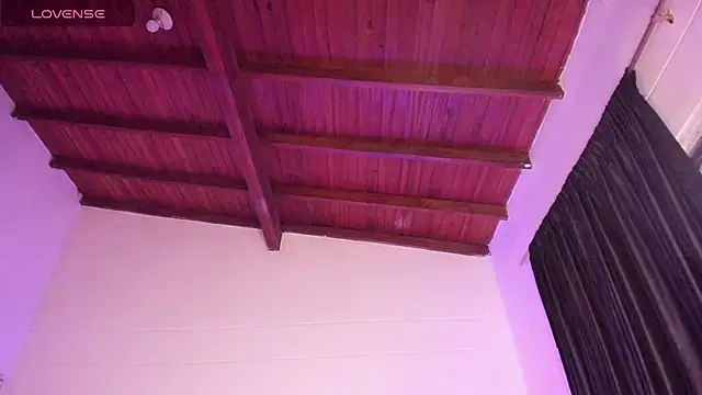 Mariana Hasper  online show from 01/11/26, 01:10