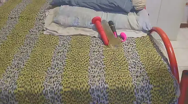 couplemilf2 online show from 12/01/24, 04:29