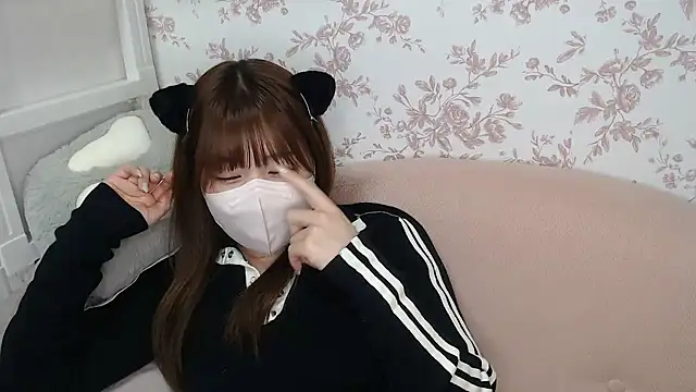 Snapshot of mei_hosina chatting on 02/22/26, 03:54 mei hosina online show from 02/22/26, 03:54