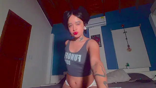 ariana-white- online show from 09/12/25, 12:22