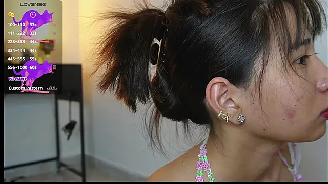 AlessiaVix online show from 02/28/25, 05:04