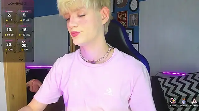 VladHellsing4 online show from 11/22/25, 02:38