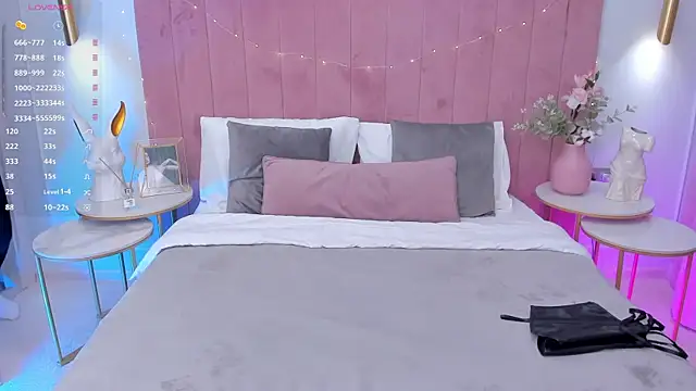 MilaVoxx online show from 03/13/25, 05:43