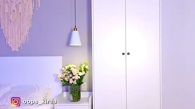 Kira mmr online show from 04/17/26, 05:38