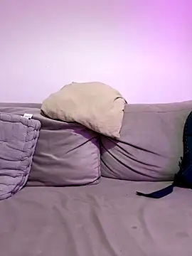 SaraLatinayPrimiciax online show from 10/12/25, 03:38