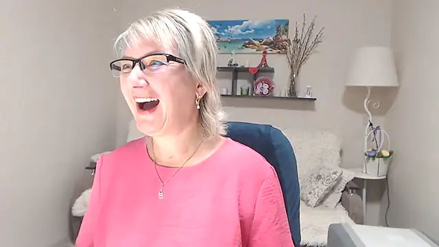 FleurMays online show from 09/28/25, 03:34