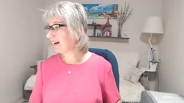 FleurMays online show from 10/17/25, 05:21