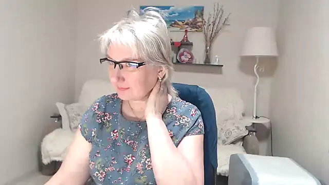 FleurMays online show from 03/10/26, 05:34