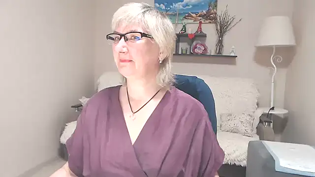 FleurMays online show from 05/31/26, 04:09