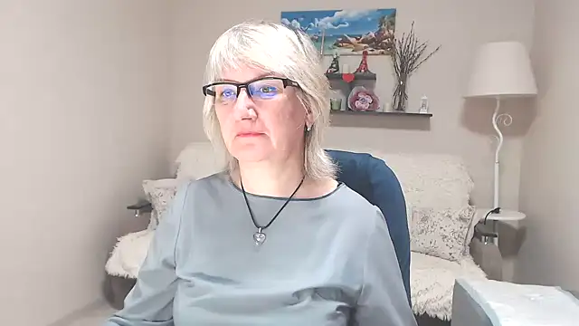 FleurMays online show from 06/05/26, 04:08