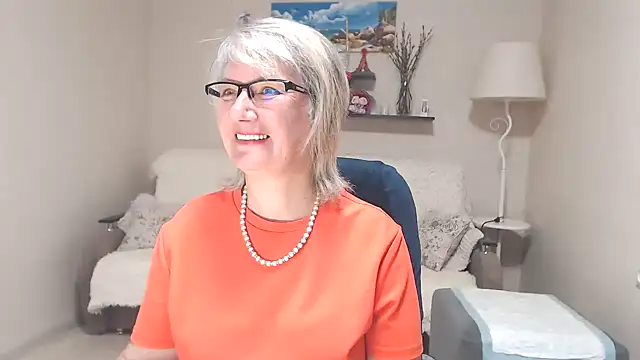 FleurMays online show from 07/19/26, 06:06