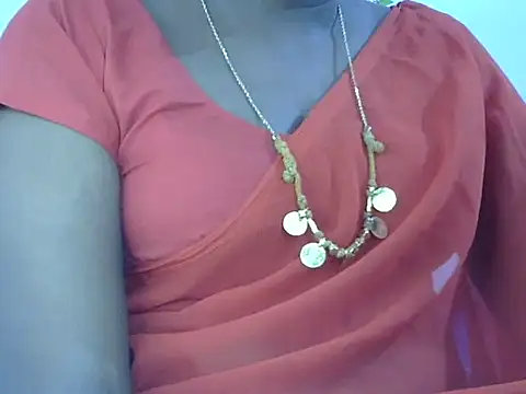 Snapshot of Hot_akshara chatting on 10/07/25, 05:54 Hot akshara online show from 10/07/25, 05:54