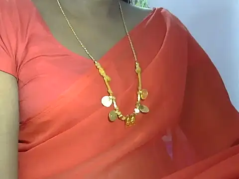 Snapshot of Hot_akshara chatting on 10/08/25, 10:24 Hot akshara online show from 10/08/25, 10:24