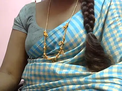 Hot akshara online show from 01/15/26, 11:37