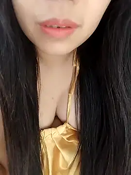 Snapshot of Leva_laddy chatting on 09/22/25, 02:19 Leva laddy online show from 09/22/25, 02:19