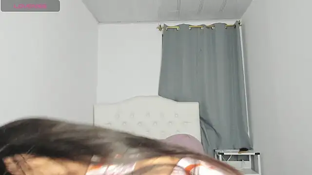 Loren parissi online show from 12/17/24, 03:17