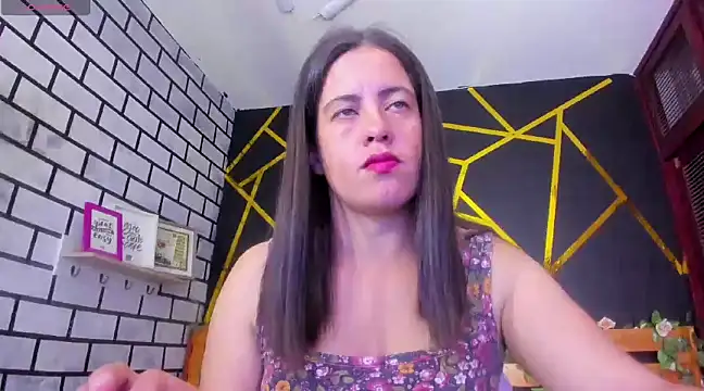 Snapshot of kathina_giraldo chatting on 01/07/25, 12:52 kathina giraldo online show from 01/07/25, 12:52