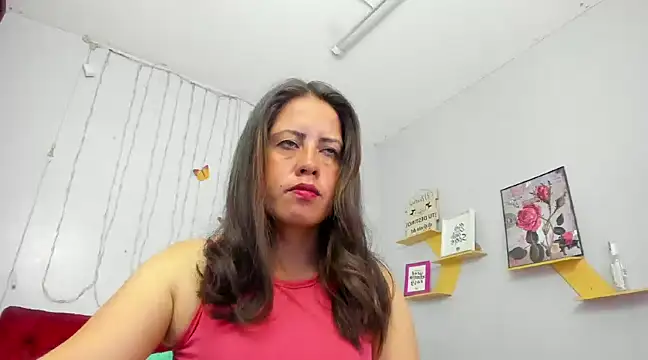 Snapshot of kathina_giraldo chatting on 03/01/25, 12:45 kathina giraldo online show from 03/01/25, 12:45