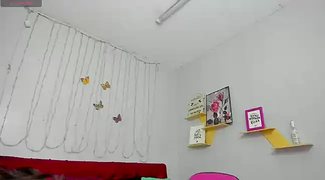 Snapshot of kathina_giraldo chatting on 03/13/25, 12:56 kathina giraldo online show from 03/13/25, 12:56