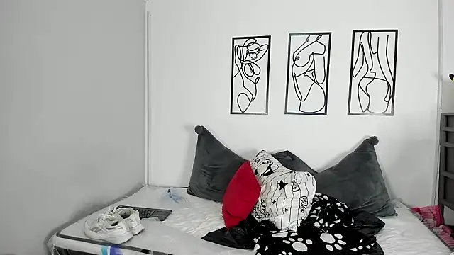 RubyPirsso18 online show from 02/05/26, 07:18