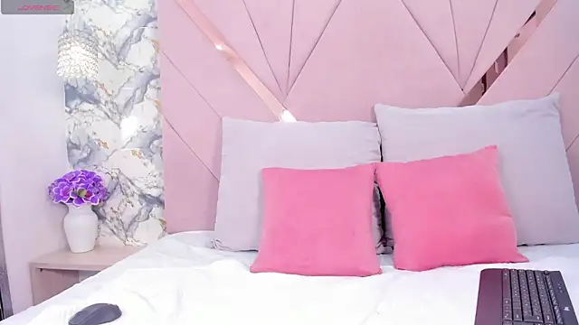 kaylin jann online show from 11/06/25, 06:09