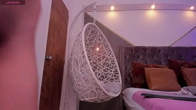 khloe cutee online show from 12/07/24, 12:56