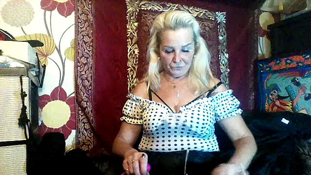 CassandraSandra44 online show from 12/18/25, 04:35