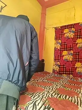 Hunter boy9 online show from 12/17/25, 12:05