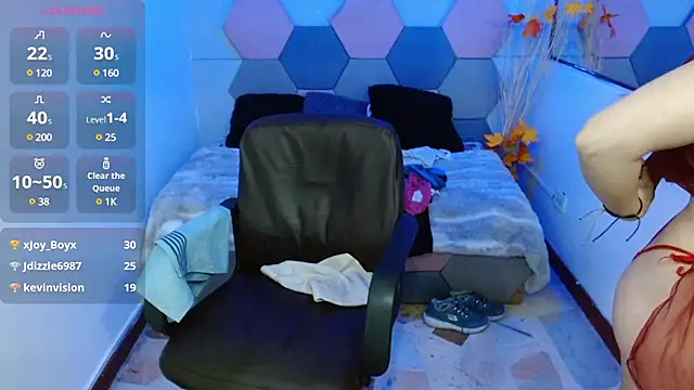 CharloteTaylor  online show from 03/09/25, 05:00