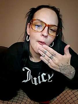 Jujuicy 97 online show from 03/15/25, 07:27