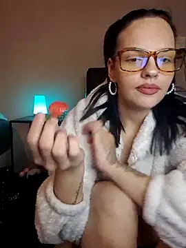 Jujuicy 97 online show from 03/20/25, 05:46