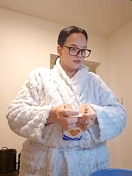 Jujuicy 97 online show from 12/01/25, 06:46