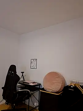 Jujuicy 97 online show from 02/10/26, 09:02