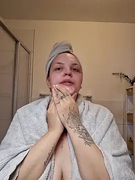 Jujuicy 97 online show from 04/03/26, 09:18