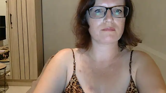 Snapshot of CrimsonMistress chatting on 09/13/25, 10:09 CrimsonMistress online show from 09/13/25, 10:09